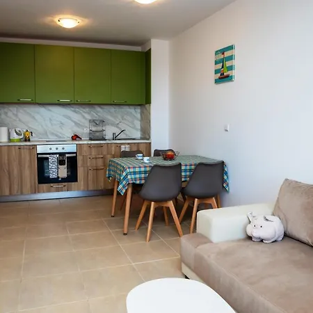 Life One-bedroom With Sea View Appartement *